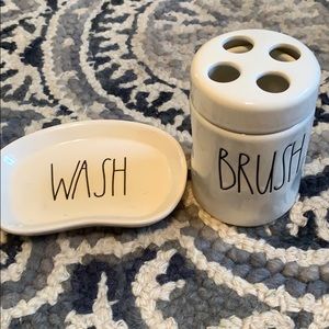 Rae Dunn Wash and Brush set!